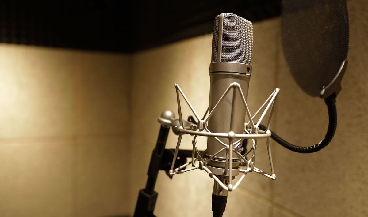 Studio microphone in the HOME.fm studio